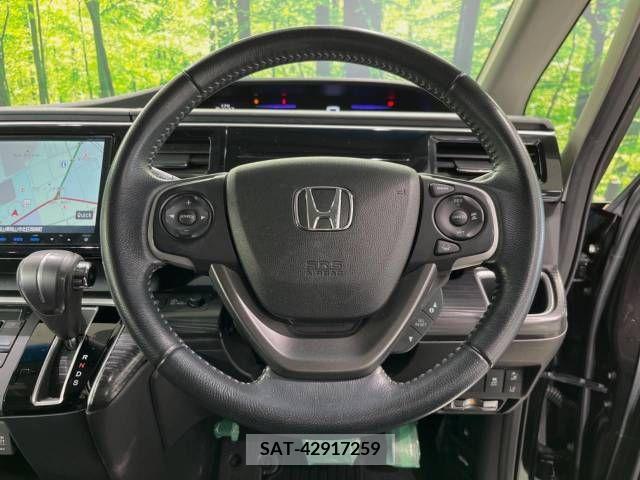 Honda STEP WGN 2015-05 236044-11