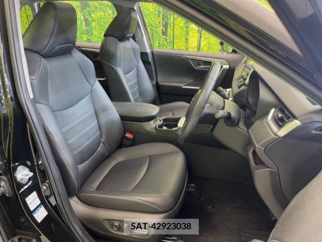Toyota RAV4 2019-09 340827-9