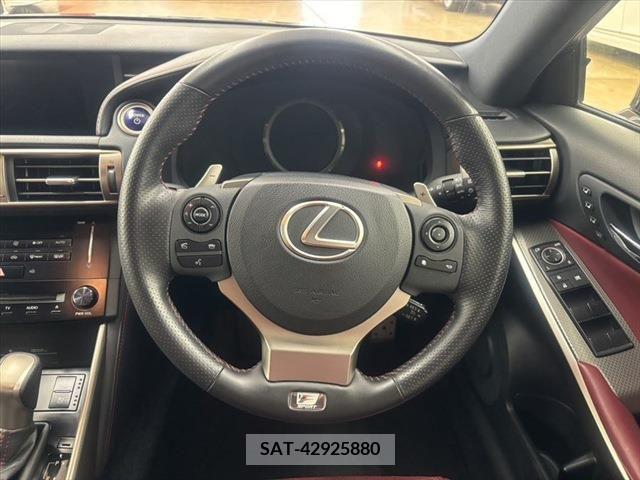 Lexus IS 2014-03 388363-9