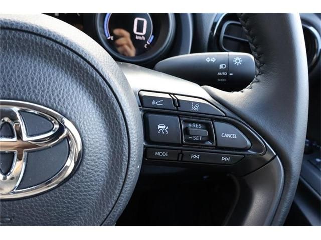 Toyota YARIS CROSS 2023-06 191245-11