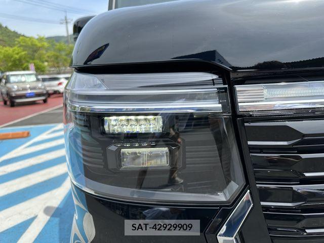 Honda N BOX CUSTOM 2024-04 280068-12