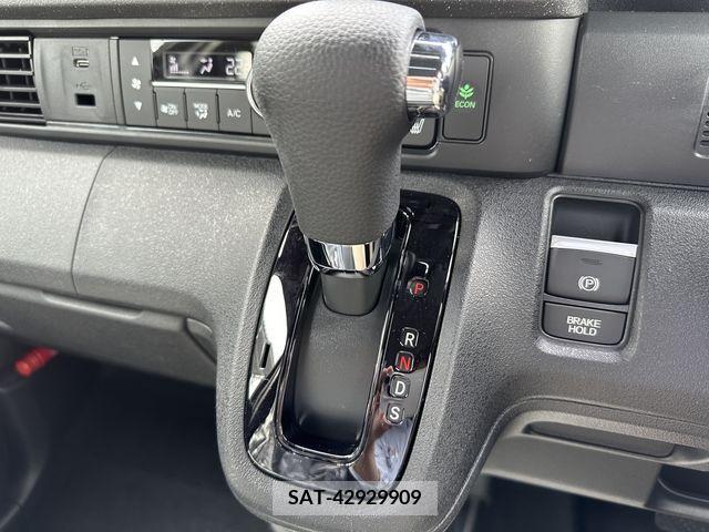 Honda N BOX CUSTOM 2024-04 280068-17