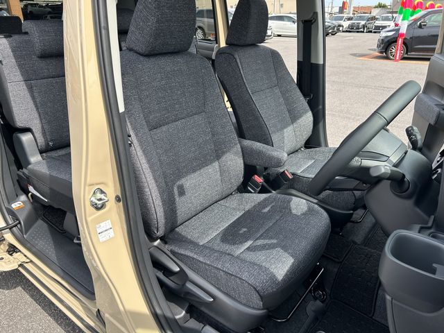 Toyota SIENTA 2023-02 188790-18