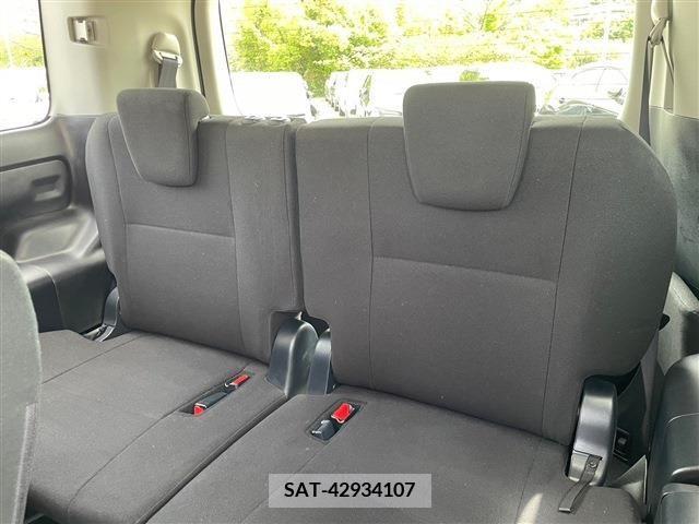 Toyota ESQUIRE 2017-02 269800-4