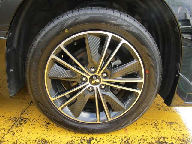 Mitsubishi DELICA D5 2019-03 28284-18
