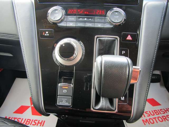 Mitsubishi DELICA D5 2019-03 28284-16