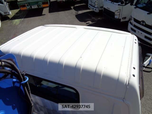 Hino DUTRO 2018-03 267761-16