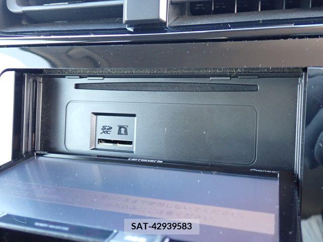 Toyota PRIUS 2018-10 202365-5