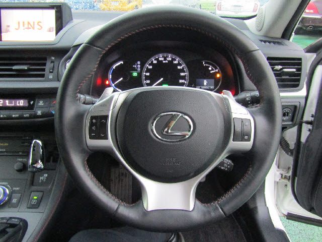Lexus CT 2013-01 189905-13