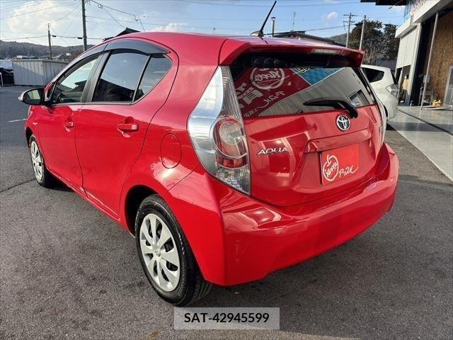 Toyota AQUA 2014-07 213644-6