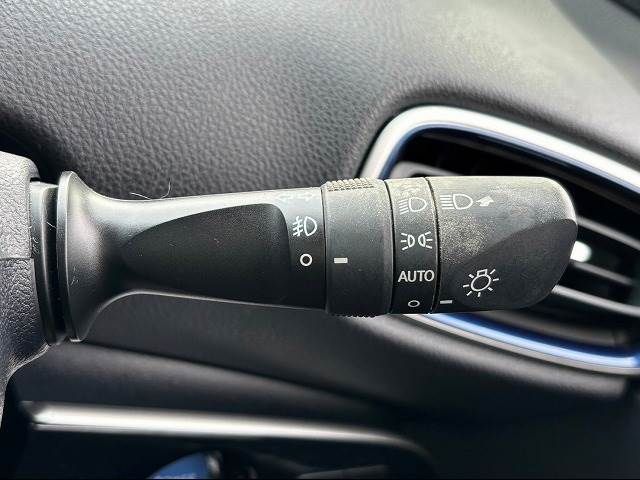 Toyota PRIUS 2016-07 182329-9