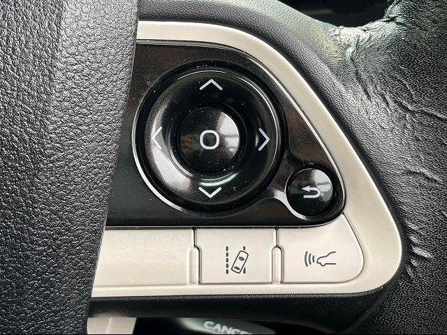 Toyota PRIUS 2016-07 182329-7