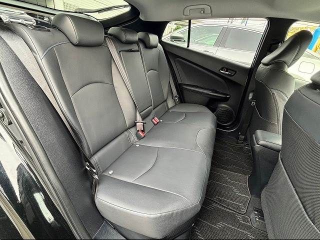 Toyota PRIUS 2016-07 182329-5