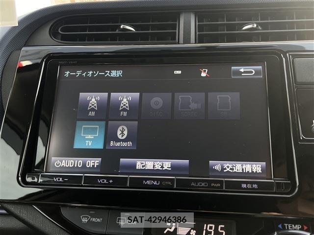 Toyota AQUA 2015-10 232031-17