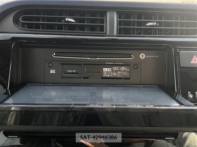 Toyota AQUA 2015-10 232031-16