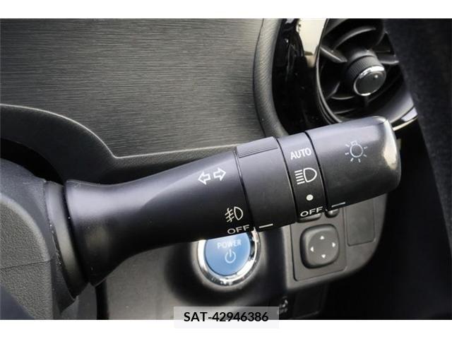 Toyota AQUA 2015-10 232031-14
