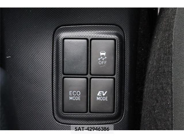 Toyota AQUA 2015-10 232031-11