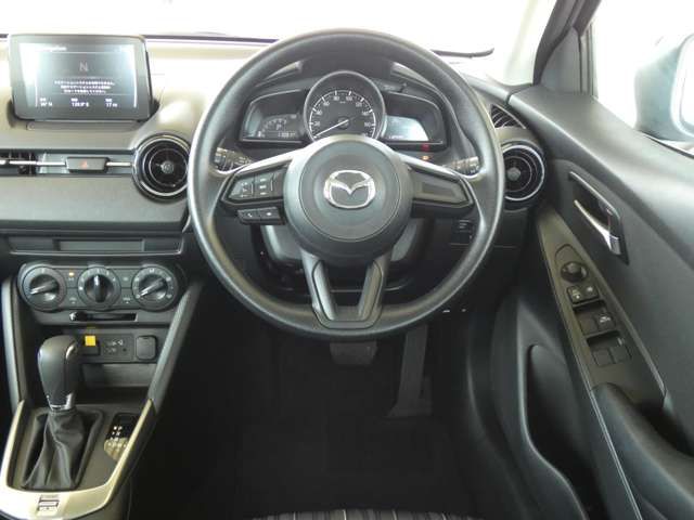 Mazda MAZDA2 2019-11 18583-15
