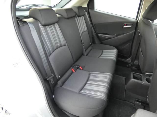 Mazda MAZDA2 2019-11 18583-8