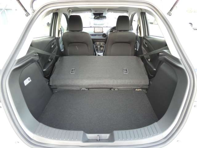 Mazda MAZDA2 2019-11 18583-10