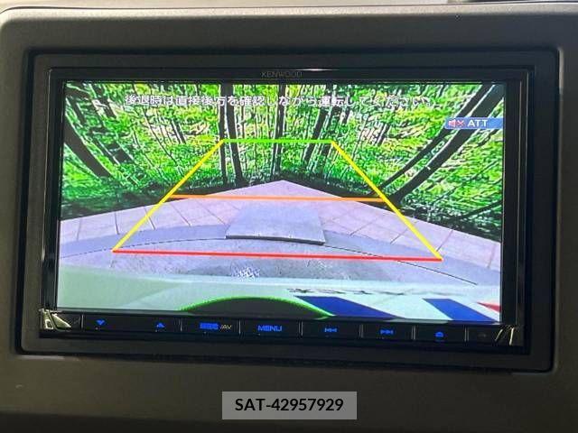 Honda N BOX 2022-10 364671-5