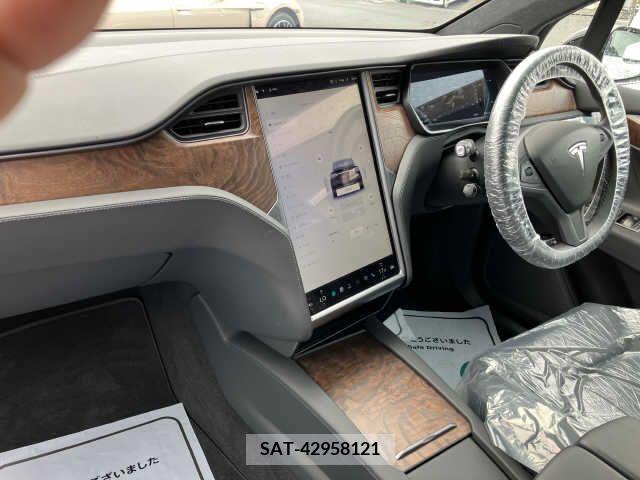 Tesla MODEL X 2020-06 288648-5