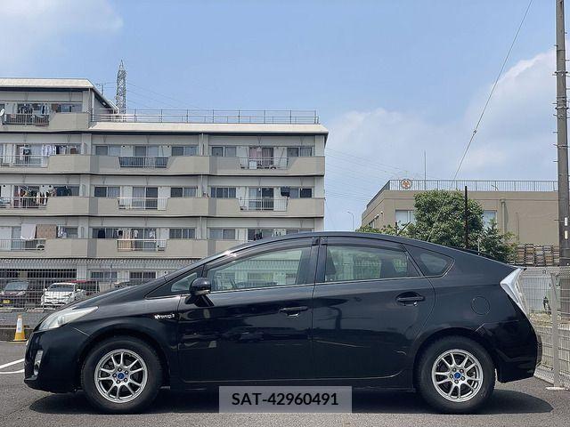 Toyota PRIUS 2010-12 281770-3
