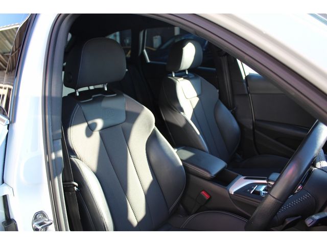 Audi A4 2018-11 27982-21