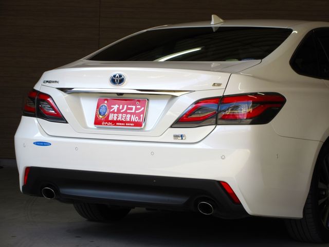 Toyota CROWN SEDAN 2018-11 187397-15