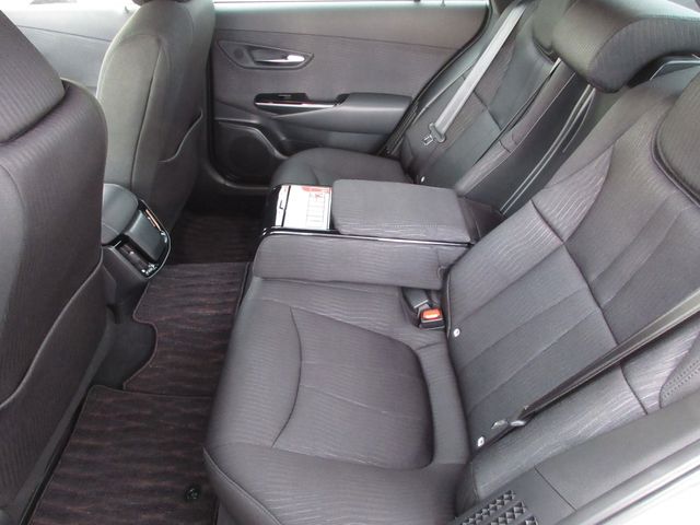 Toyota CROWN SEDAN 2018-11 187397-22