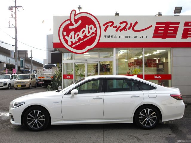 Toyota CROWN SEDAN 2018-11 187397-17