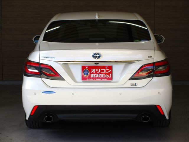 Toyota CROWN SEDAN 2018-11 187397-14