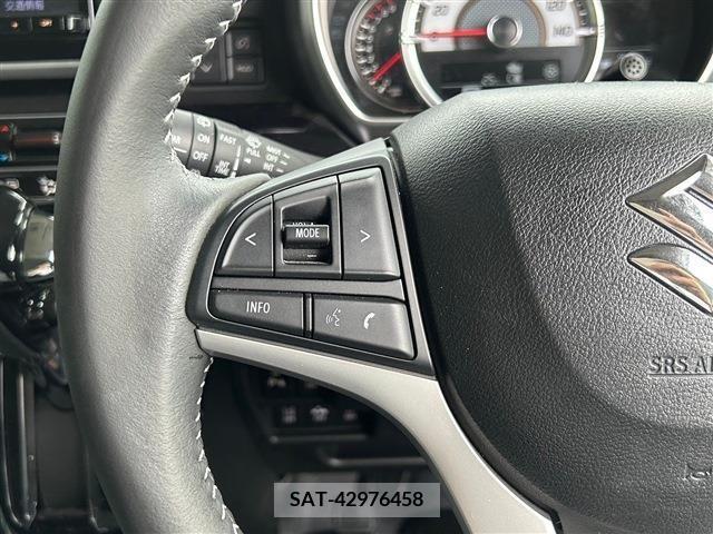 Suzuki SPACIA 2022-09 352728-14