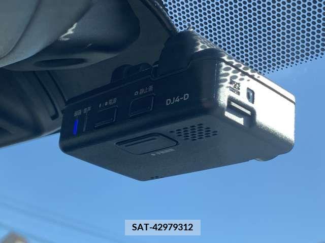 Nissan NOTE 2018-09 379126-18