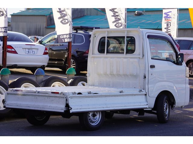 Daihatsu HIJET TRUCK 2014-10 28822-9