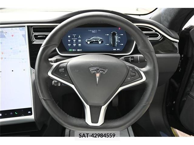 Tesla MODEL S 2018-01 372637-10