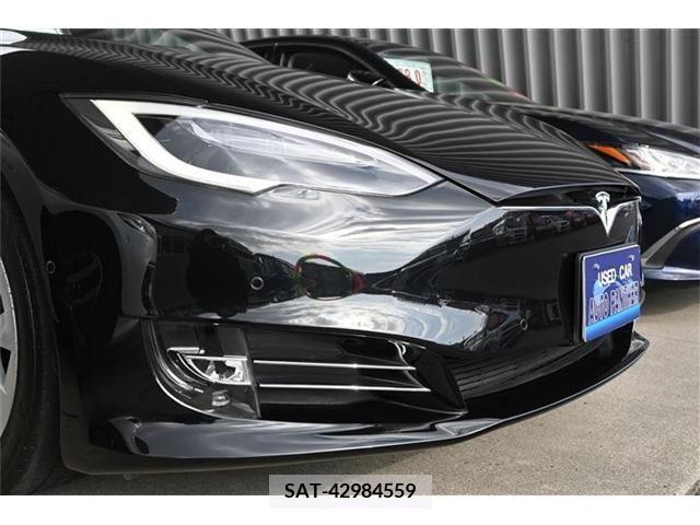 Tesla MODEL S 2018-01 372637-15