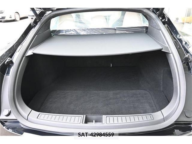 Tesla MODEL S 2018-01 372637-14