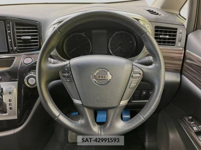 Nissan ELGRAND 2014-09 359726-12