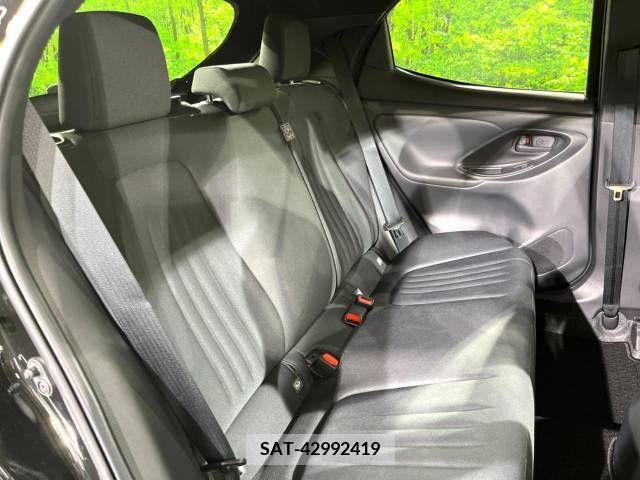 Toyota YARIS 2023-06 334714-9