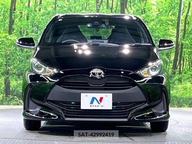 Toyota YARIS 2023-06 334714-14