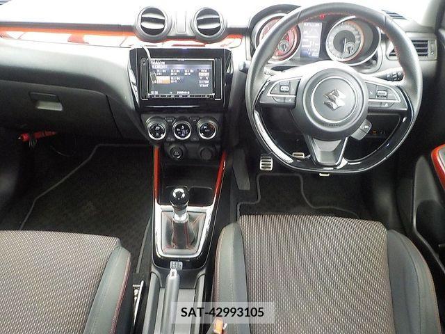 Suzuki SWIFT 2017-10 368986-1