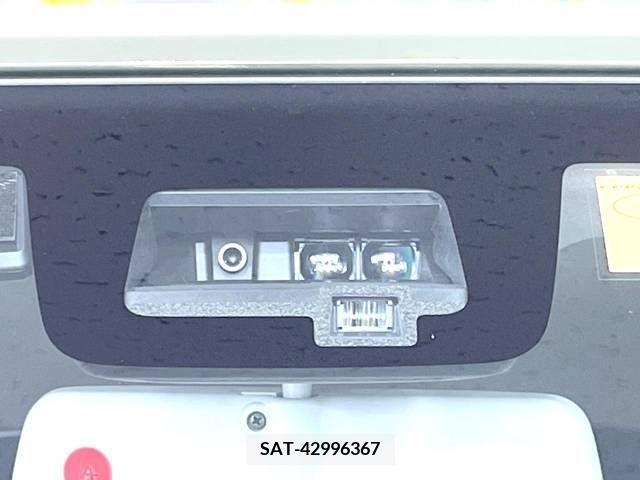 Suzuki JIMNY 2023-05 331575-2