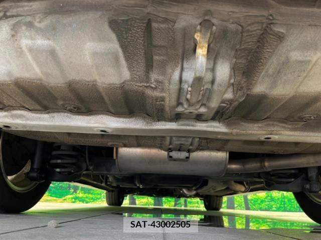 Honda e 2010-02 342408-19