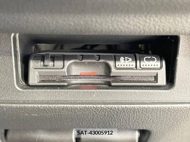 Nissan JUKE 2017-08 341400-5