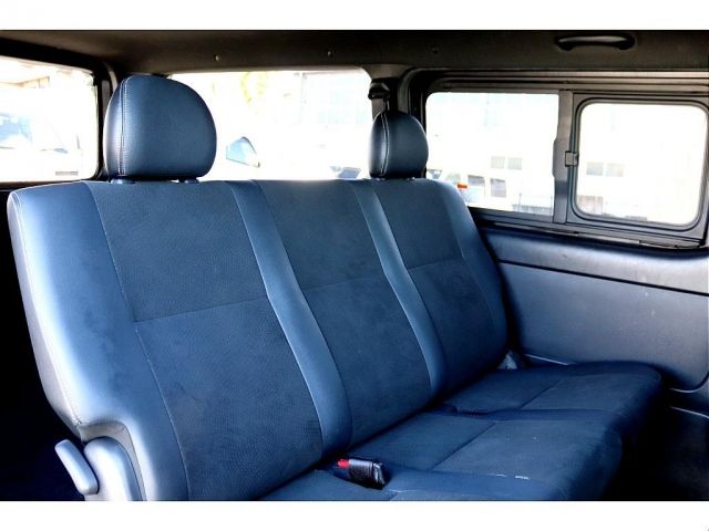 Toyota HIACE VAN 2019-01 18623-15