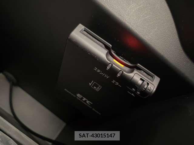 Nissan NOTE 2016-11 354955-17