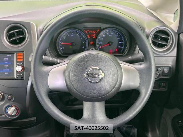 Nissan NOTE 2013-11 302330-9