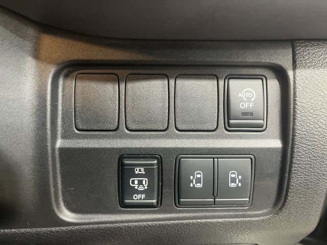 Nissan SERENA 2021-03 186637-16