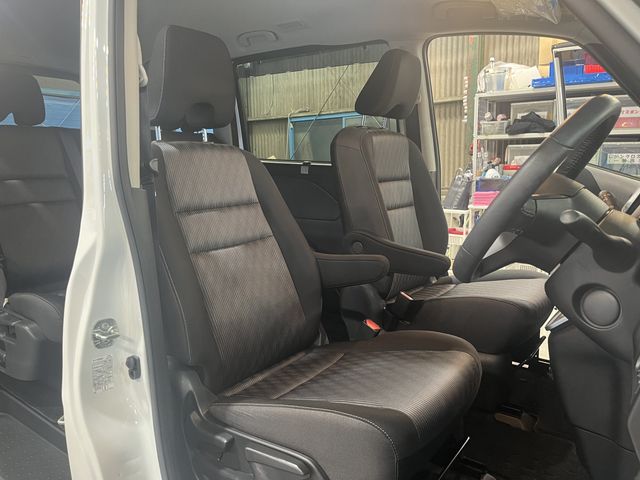 Nissan SERENA 2021-03 186637-19